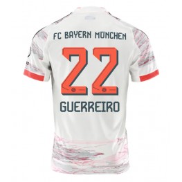 Bayern Munich Raphael Guerreiro #22 Uit tenue 2025-26 Korte Mouw